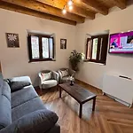 La Casa De Piedra Сasa de vacaciones