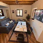 Сasa de vacaciones La Casa De Piedra Corrales De Buelna