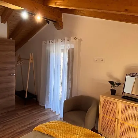 La Casa De Piedra Tatil Evi Corrales De Buelna