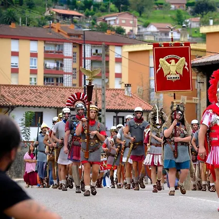 La Casa De Piedra Corrales De Buelna