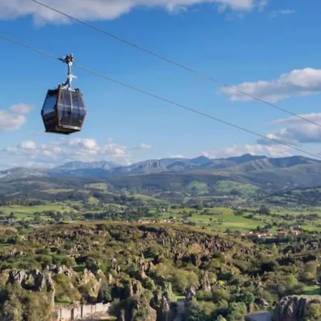 La Casa De Piedra * Corrales De Buelna