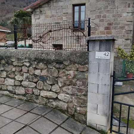 La Casa De Piedra Corrales De Buelna