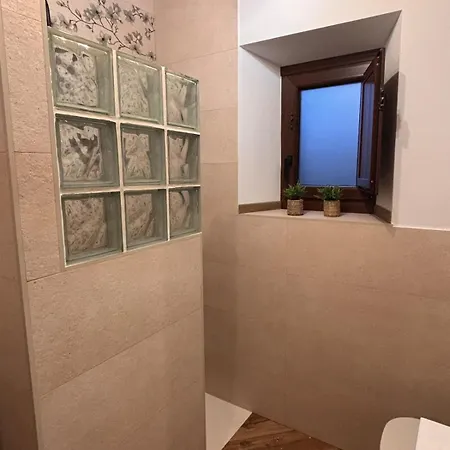 La Casa De Piedra Holiday home Corrales De Buelna