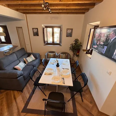 Holiday home La Casa De Piedra Corrales De Buelna