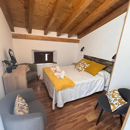 La Casa De Piedra Holiday home Corrales De Buelna