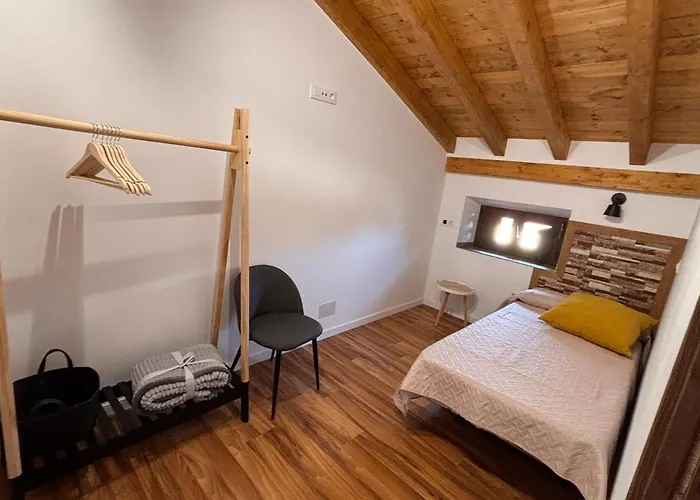 La Casa De Piedra * Corrales De Buelna